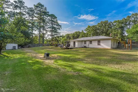 Exterior - 522 N Main St, Heflin, LA 71039 photo 5 of 8