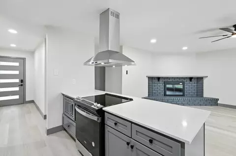 5221 Knox Dr, The Colony, TX 75056