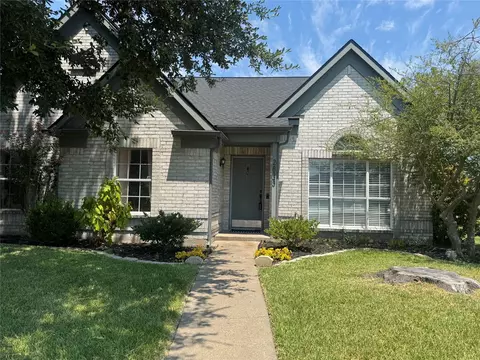 2833 Clearmeadow Dr, Mesquite, TX 75181