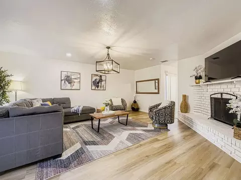 2001 Newbury Dr, Arlington, TX 76014
