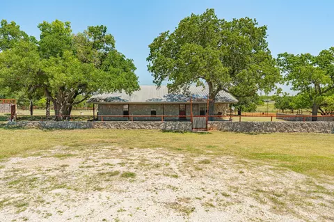 100 County Road 519, Stephenville, TX 76401