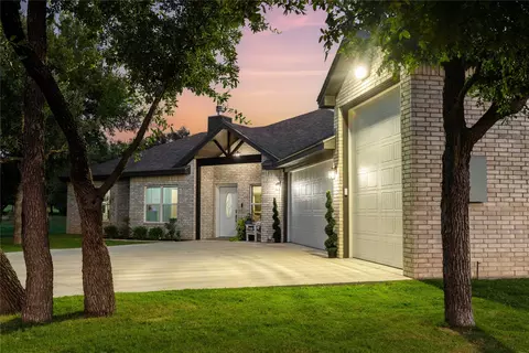 7274 Feather Bay Blvd, Brownwood, TX 76801