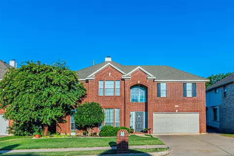 8504 Saffron Dr, Fort Worth, TX 76123