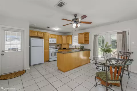 4309 Meteor St, Bossier City, LA 71112