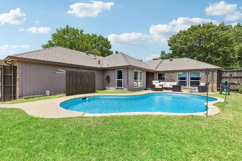 3100 Bullock Dr, Plano, TX 75023