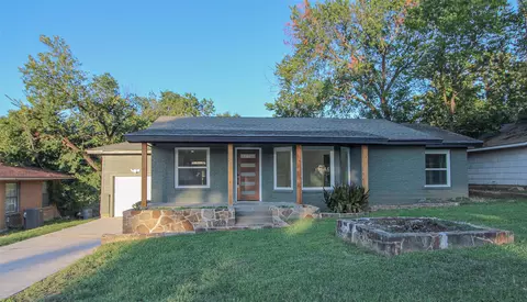 4809 S Ridge Ter, Fort Worth, TX 76133