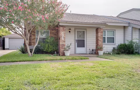 625 Prairie Dell St, Lewisville, TX 75067