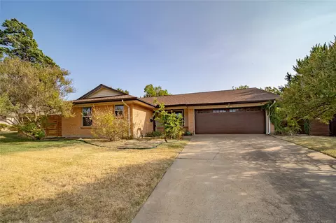 11030 Paddock Cir, Dallas, TX 75238