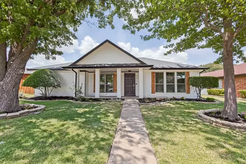 2217 Crystal Creek Ln, Garland, TX 75040