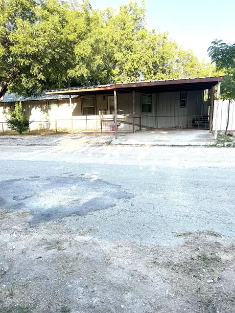 601 13th, Coleman, TX 76834