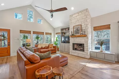 2045 W Holly Trl, Holly Lake Ranch, TX 75765