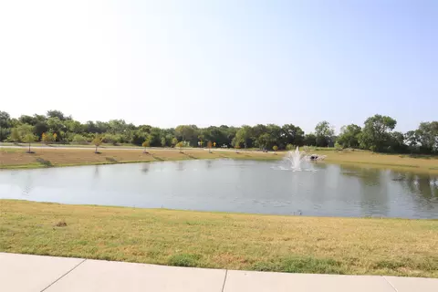3920 Marble Falls Dr, Farmersville, TX 75442