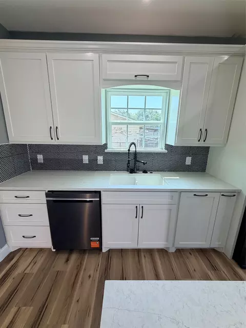 Kitchen - 302 E Travis St, Leonard, TX 75452 photo 4 of 4