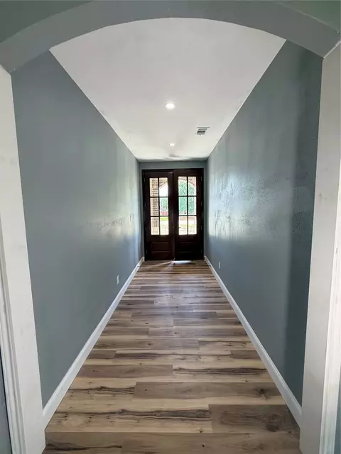 Entry Way - 302 E Travis St, Leonard, TX 75452 photo 2 of 2
