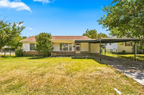 5130 Vicki St, Haltom City, TX 76117