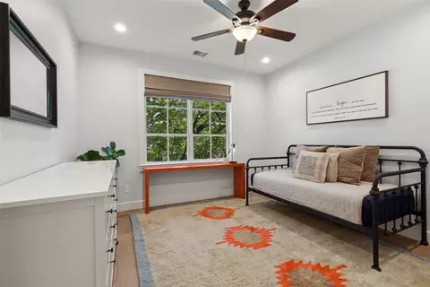 Bedroom - 1320 Apache Dr, Richardson, TX 75080 photo 4 of 5