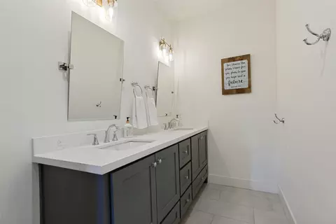 Bath - 1320 Apache Dr, Richardson, TX 75080 photo 5 of 7