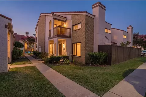 525 Ranch Trl #146, Irving, TX 75063