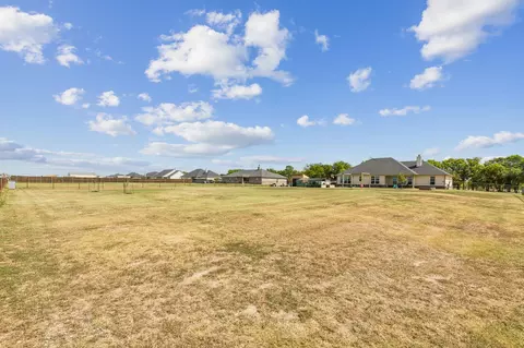 Exterior - 8382 Abner Rd, Terrell, TX 75161 photo 7 of 7