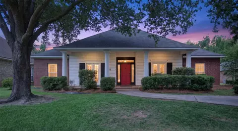 138 Downing Ct, Bossier City, LA 71111