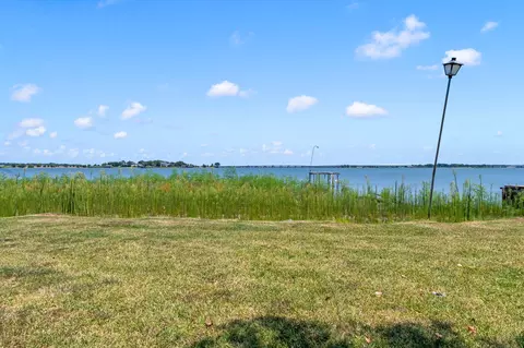 View/Area - 1237 Beachview, Seven Points, TX 75143 photo 2 of 3