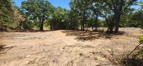 144 Mulberry St, Bowie, TX 76230