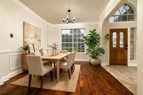 8905 Lakepointe Ave, Rowlett, TX 75088