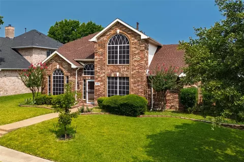 8905 Lakepointe Ave, Rowlett, TX 75088