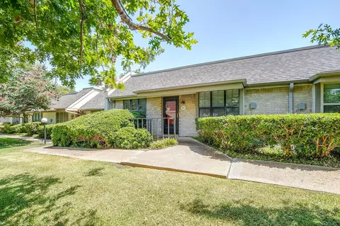 13845 Leinsper Green St, Dallas, TX 75240