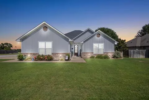 1450 Nate Cir, Bullard, TX 75757