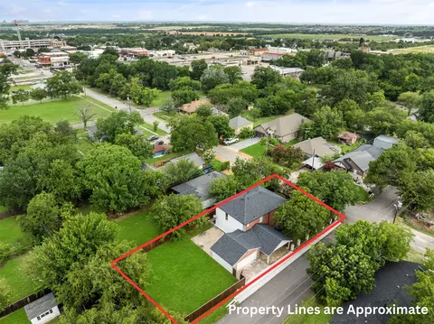 View/Area - 311 E Walnut St, Celina, TX 75009 photo 2 of 7