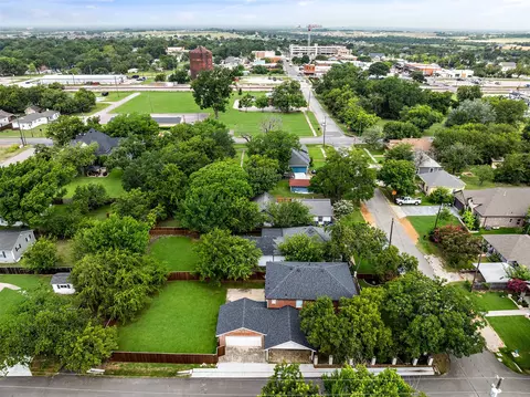 View/Area - 311 E Walnut St, Celina, TX 75009 photo 4 of 7