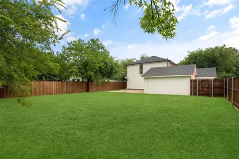 Exterior - 311 E Walnut St, Celina, TX 75009 photo 4 of 6