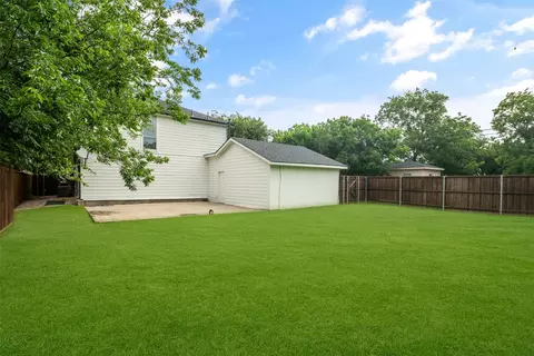 Exterior - 311 E Walnut St, Celina, TX 75009 photo 5 of 6