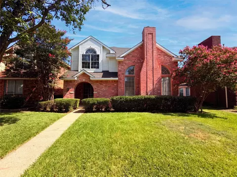 2909 Lois Ln, Rowlett, TX 75088