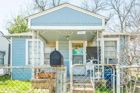 3111 Gulden Ln, Dallas, TX 75212