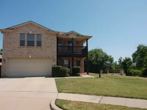 5281 Placid Dr, Haltom City, TX 76117