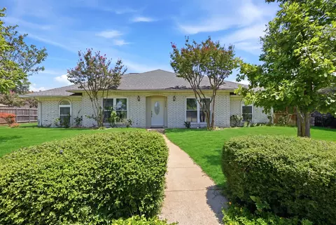1718 Merrimac Trl, Garland, TX 75043
