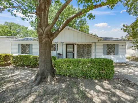 3323 William Brewster Dr, Irving, TX 75062