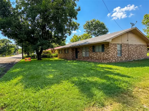 2602 Mayo St, Commerce, TX 75428 photo 4