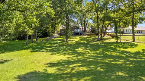 15460 Mcelroy Rd, Whitehouse, TX 75791