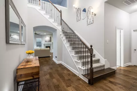 329 Strait Ln, Waxahachie, TX 75165