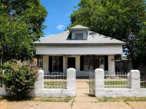 2206 Ross Ave, Fort Worth, TX 76164
