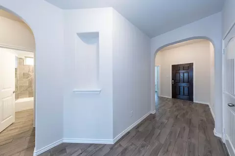 Entry Way - 1825 Quail Ln, Argyle, TX 76226 photo 3 of 7