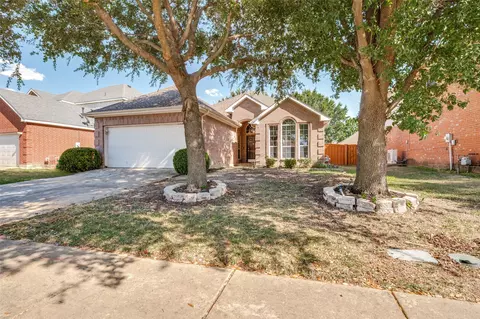 3255 Serpis, Grand Prairie, TX 75054