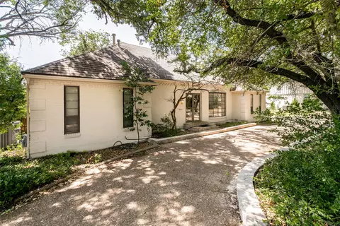 1909 Dakar Rd E, Fort Worth, TX 76116