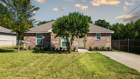 2831 Fordham Rd, Dallas, TX 75216