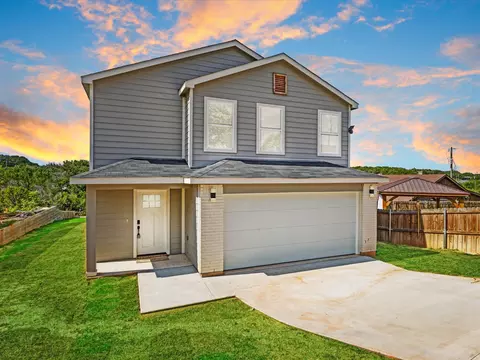 1208 Ridgeview Cir, Granbury, TX 76048