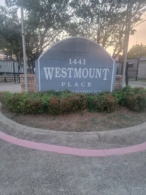1441 Westmount Ave #118, Dallas, TX 75211