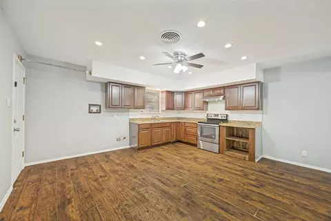 Kitchen - 1600 W Hull St, Denison, TX 75020 photo 1 of 2